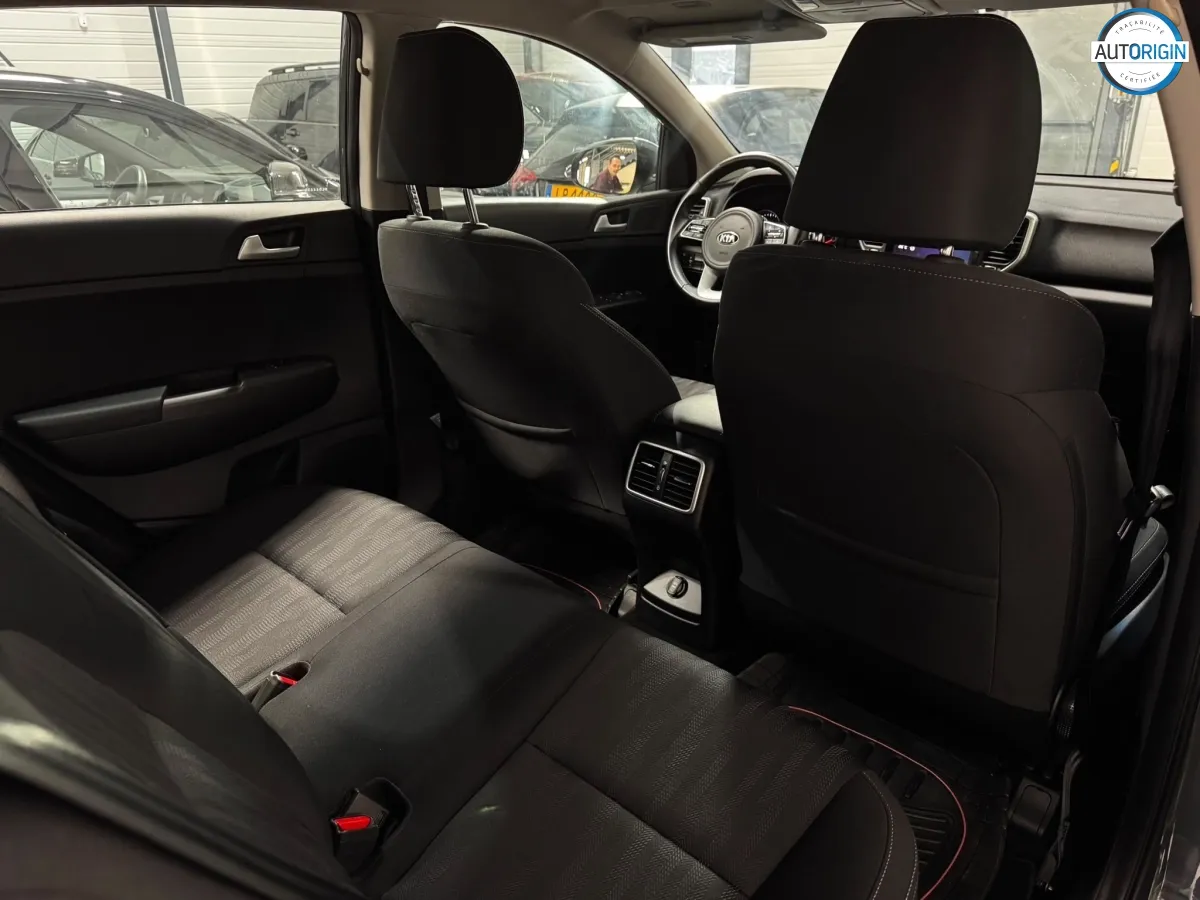Kia Sportage - photo 18