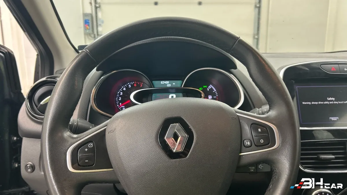 Renault Clio - photo 10