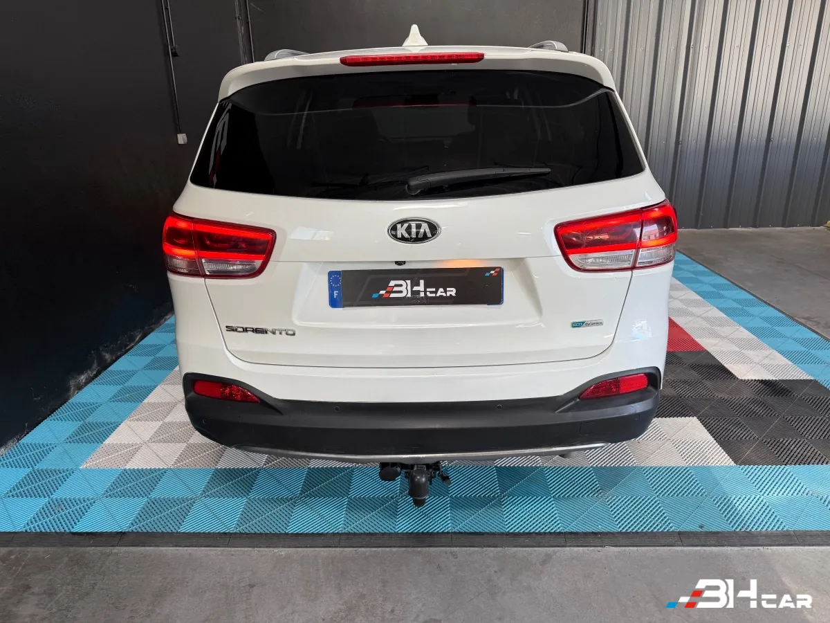 Kia Sorento - photo 11