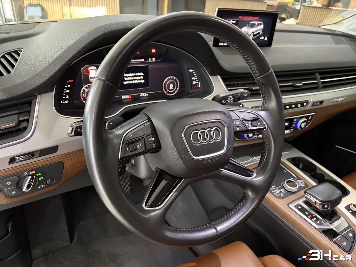 Audi Q7 - photo 11