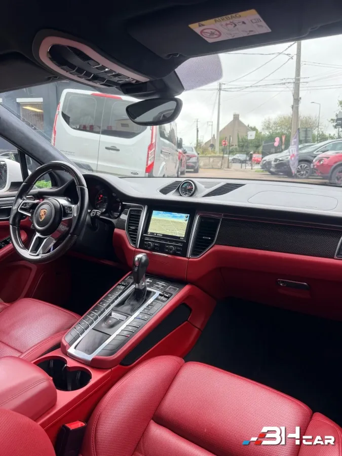 Porsche Macan - photo 16