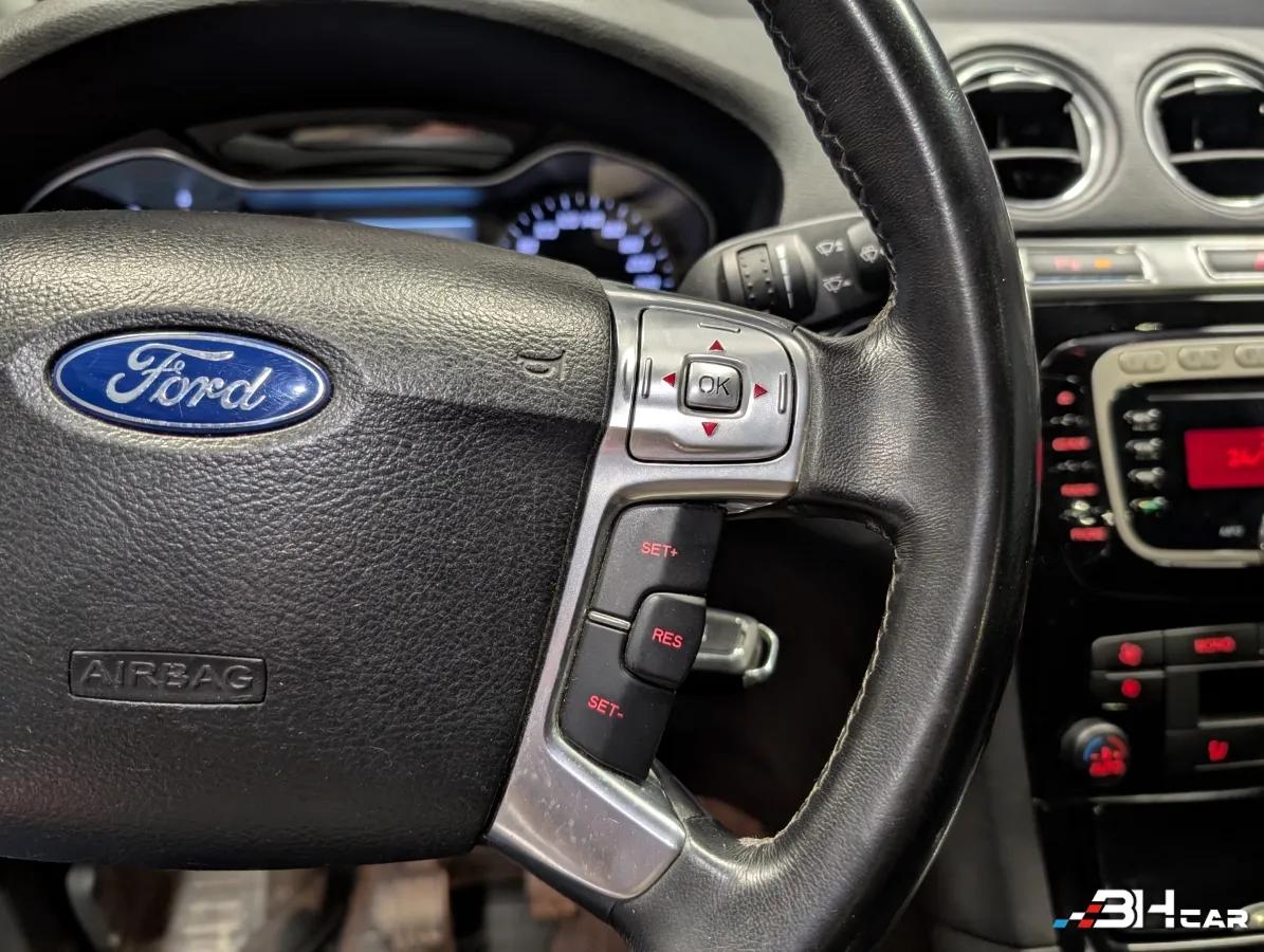 Aperçu indisponible de Ford S-max