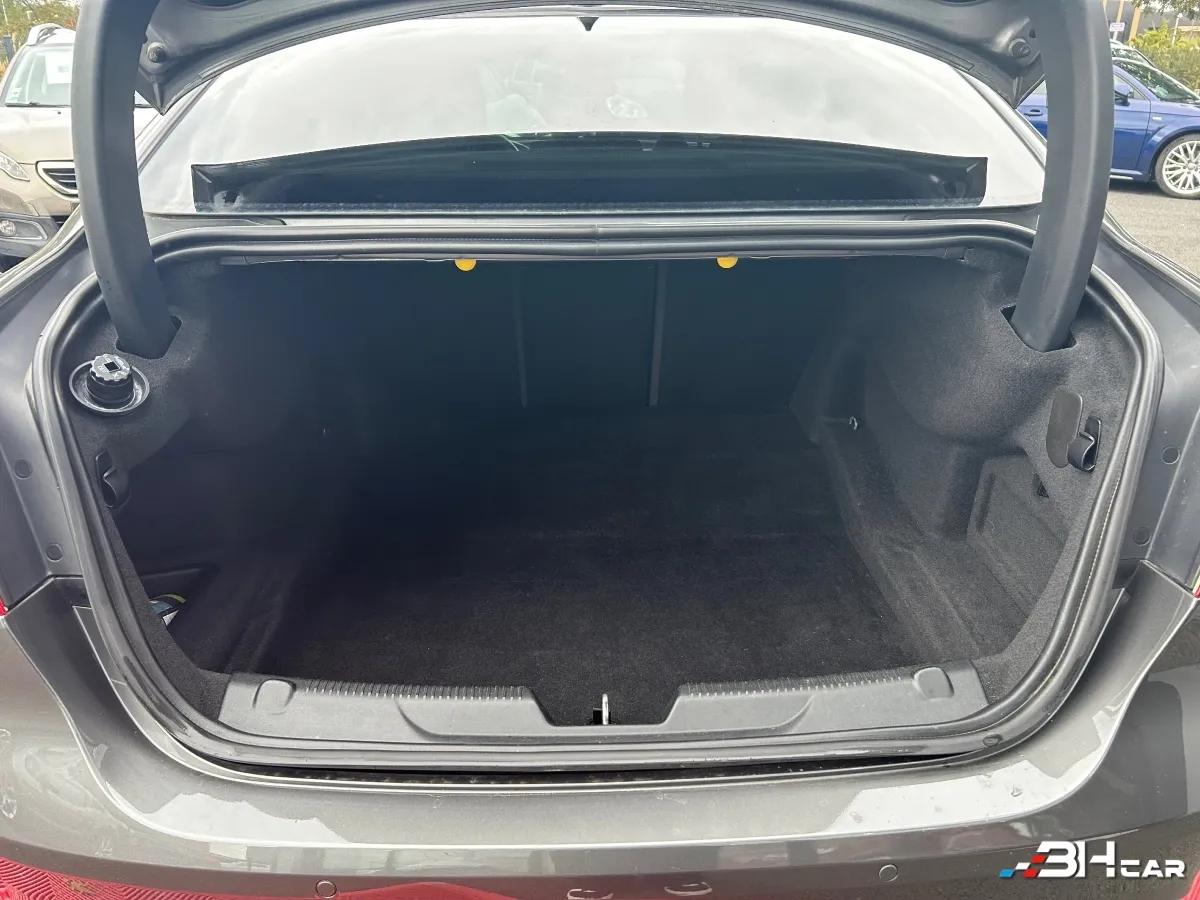 Aperçu indisponible de Jaguar XE