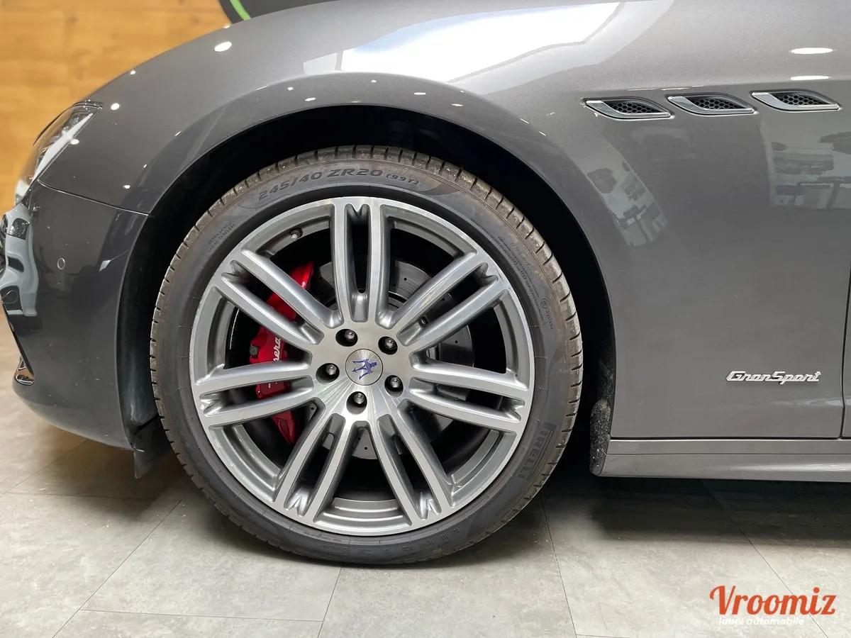 Maserati Ghibli 