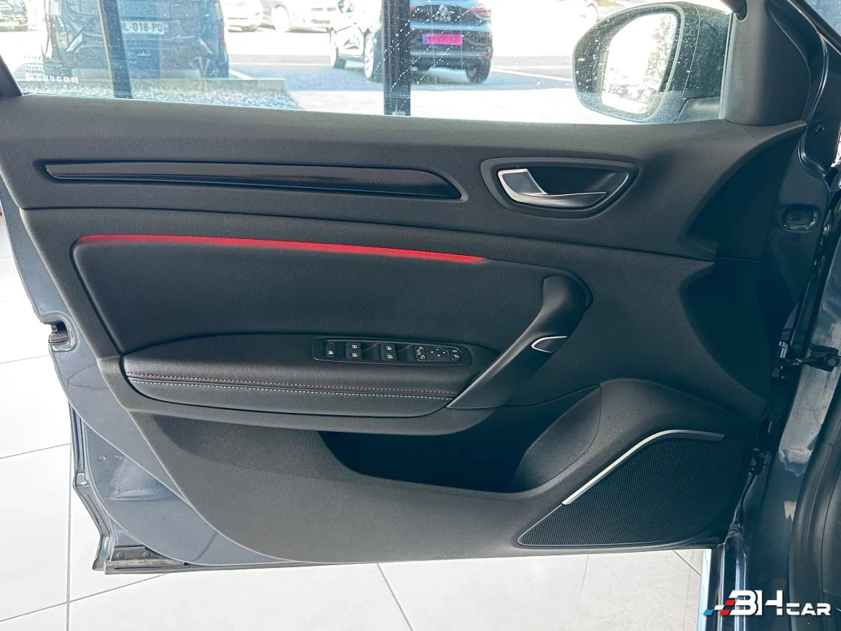 Renault Megane - photo 29