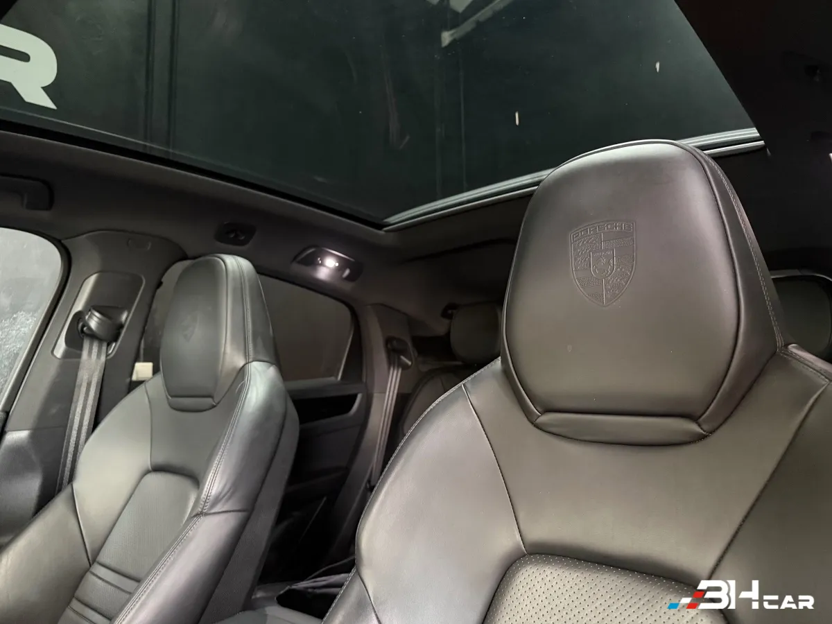 Porsche Cayenne - photo 15