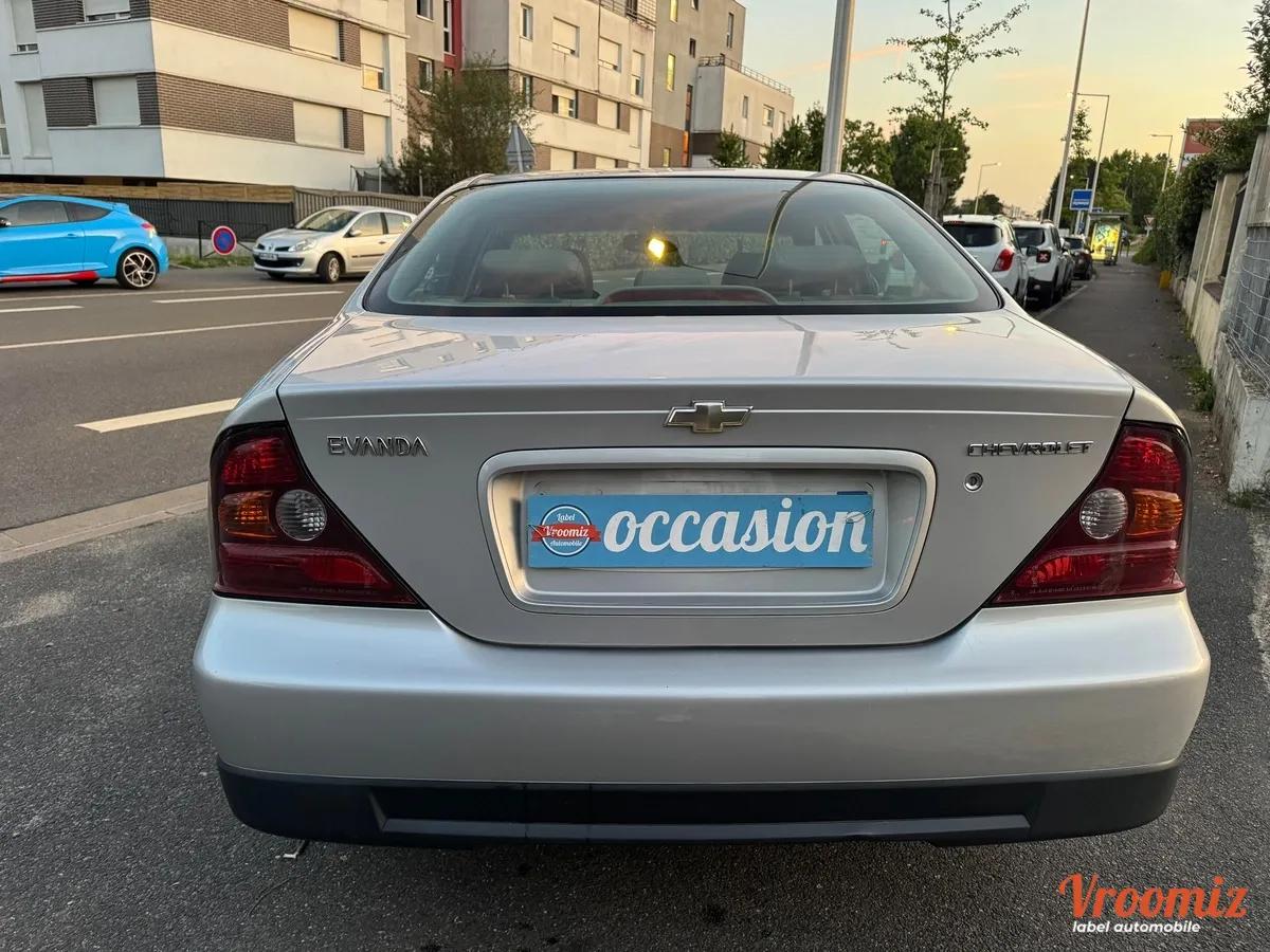 Chevrolet Evanda 