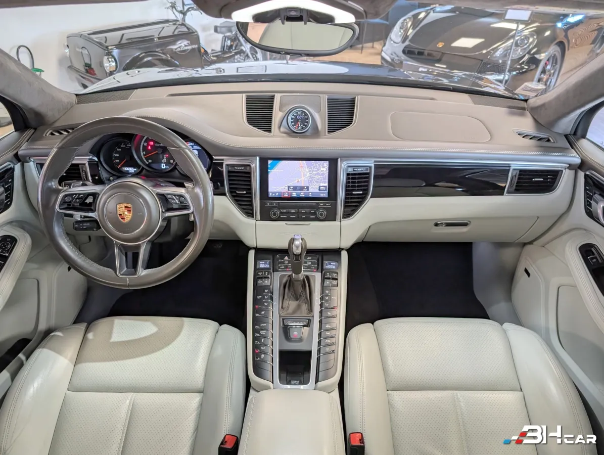 Porsche Macan - photo 14