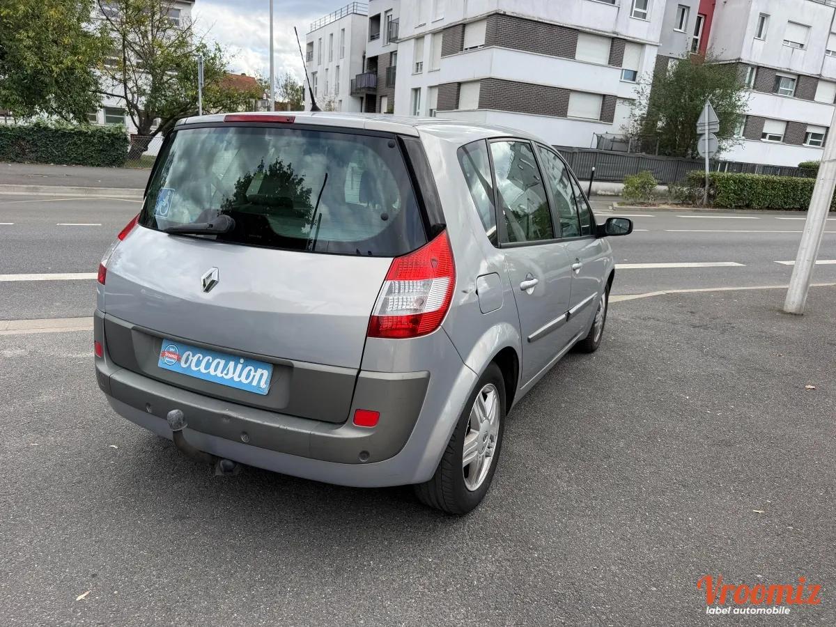 Renault Scenic 2.0 135 BVA
