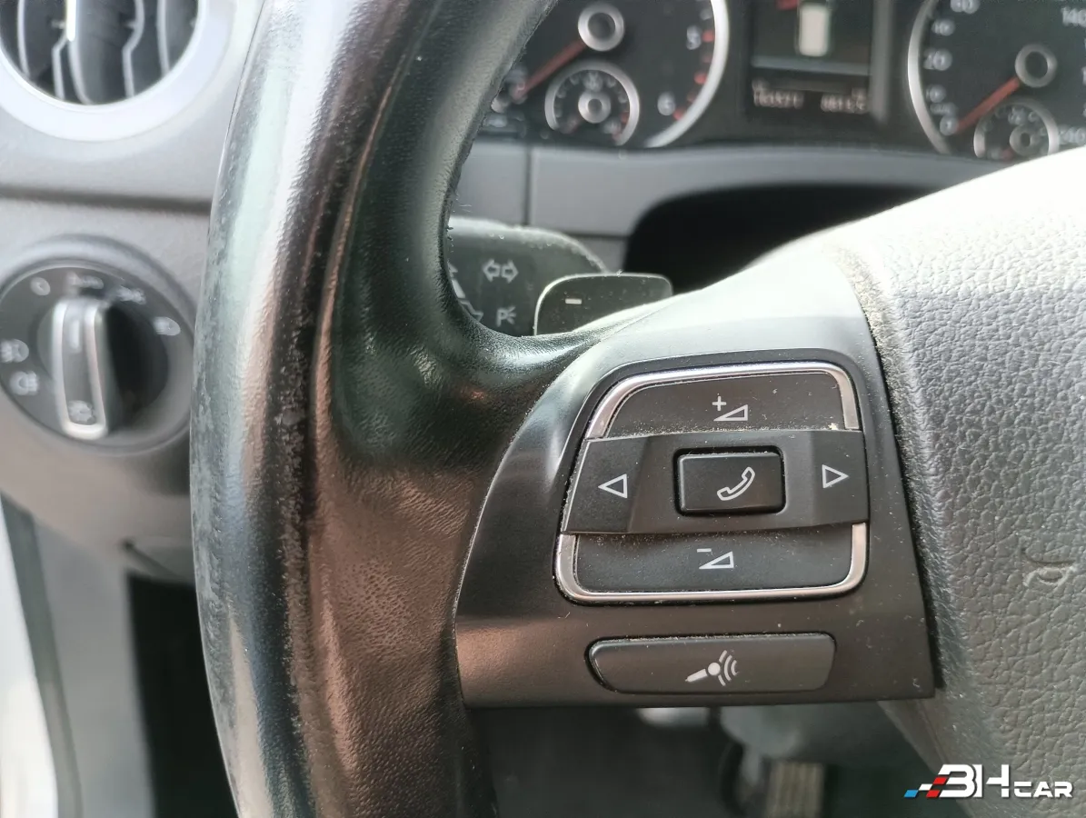 Volkswagen Tiguan - photo 26