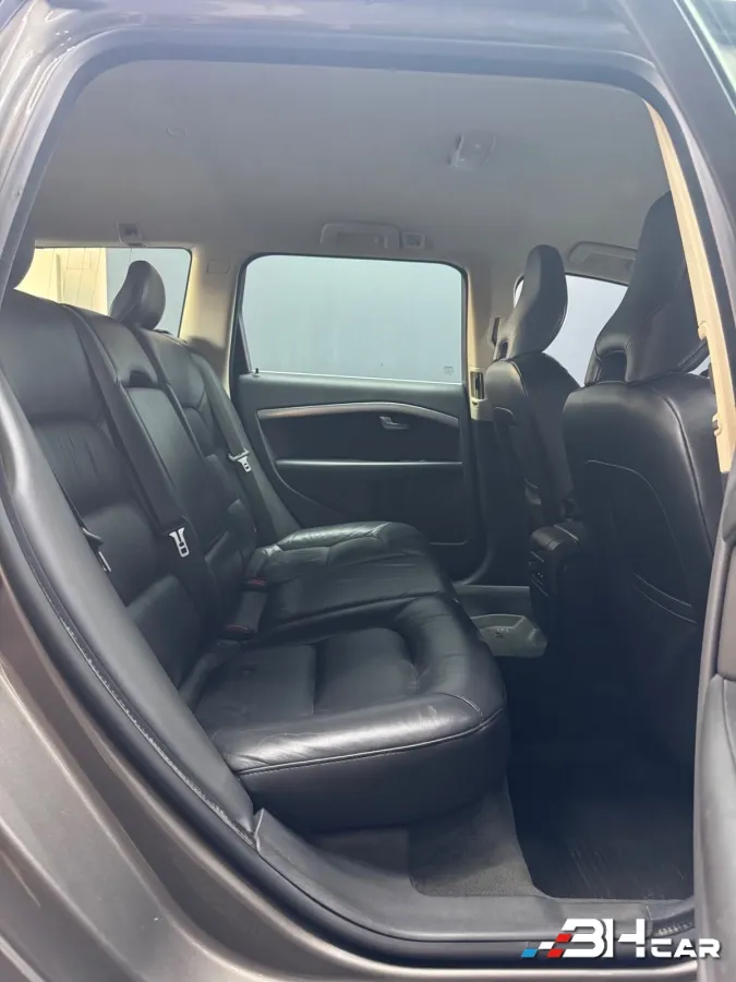Volvo V70 - photo 18