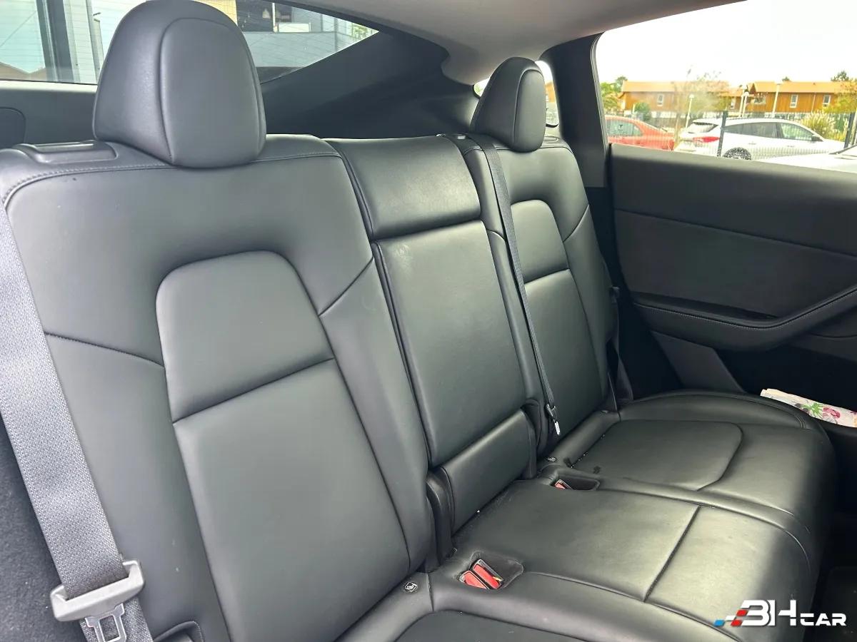 Aperçu indisponible de Tesla Model-y