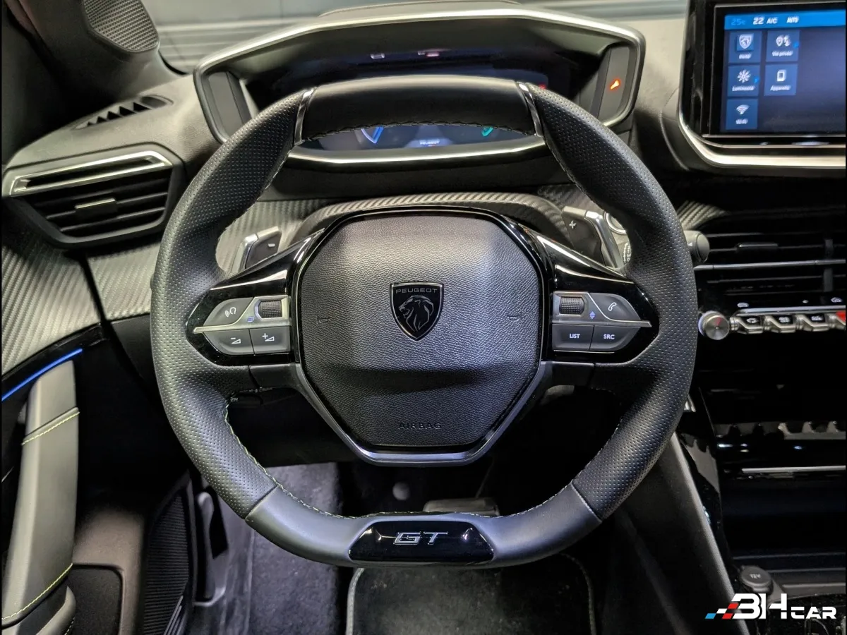 Peugeot 208 - photo 11