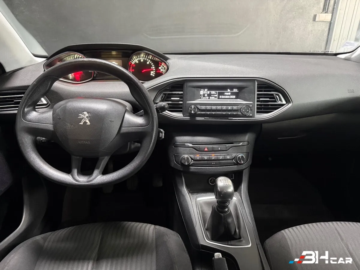 Peugeot 308 - photo 9