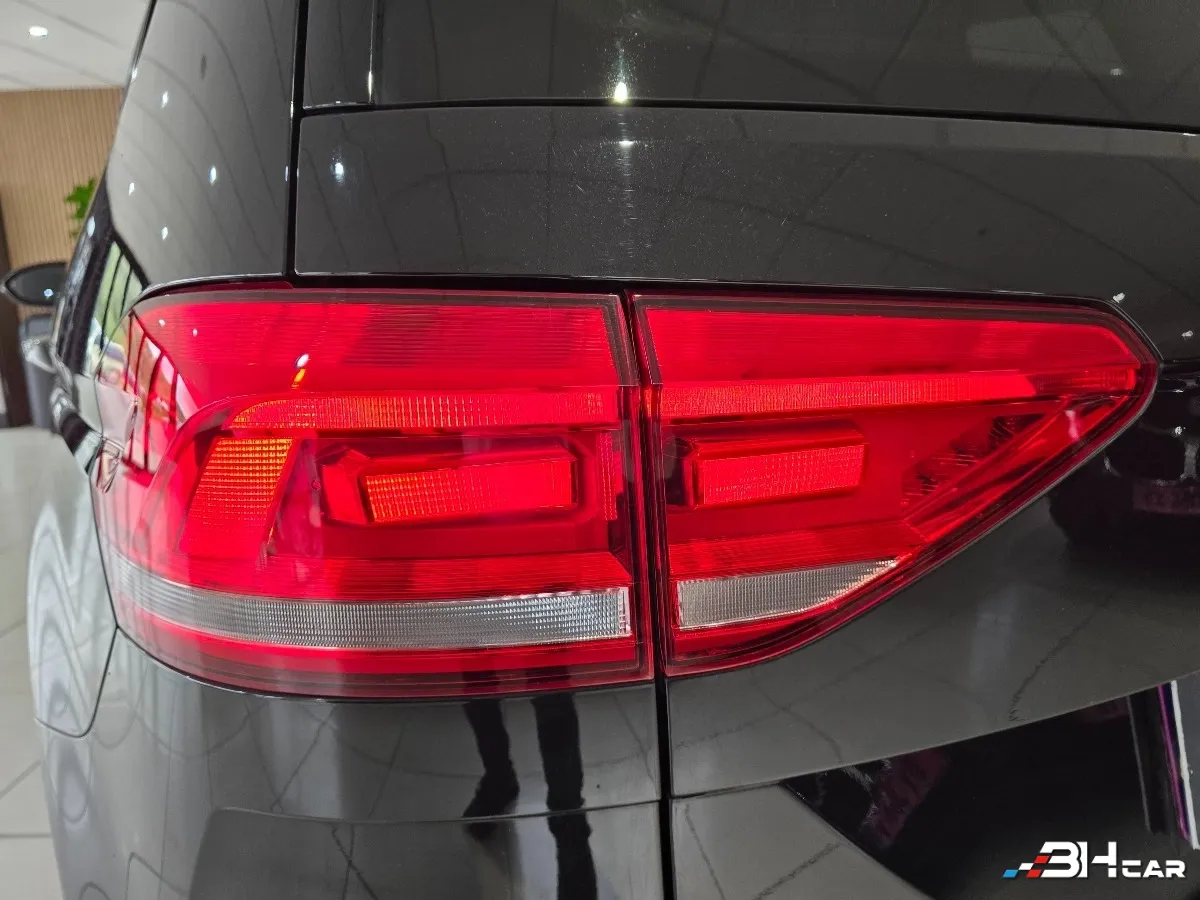 Volkswagen Touran - photo 43