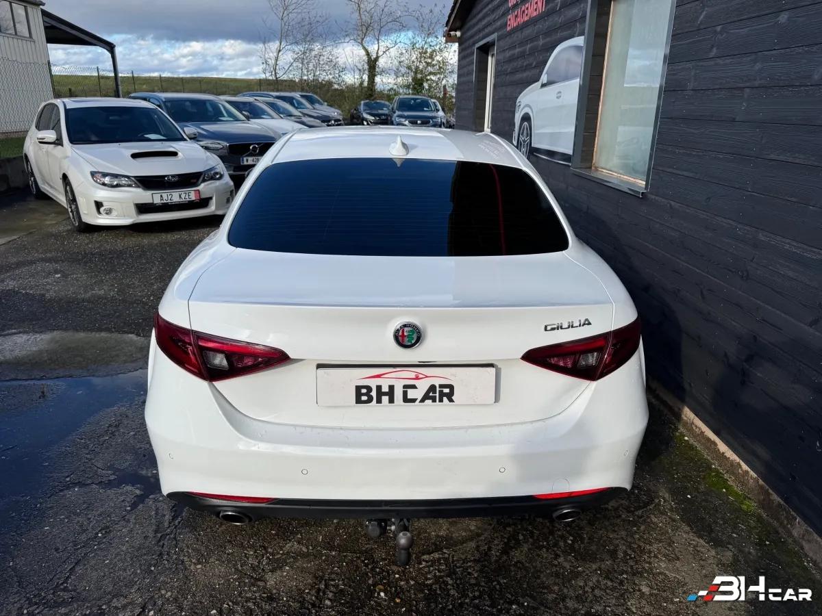 Aperçu indisponible de Alfa Romeo Giulia