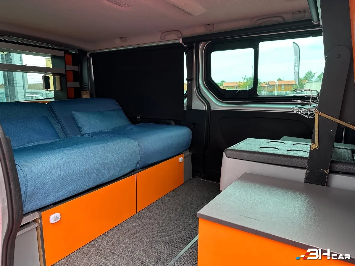 Renault Trafic - photo 15