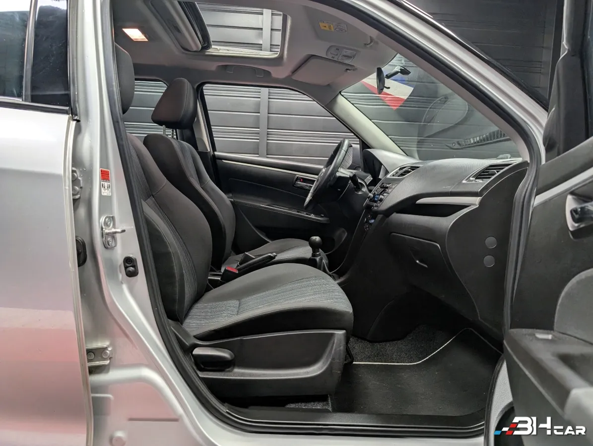 Suzuki Swift - photo 11