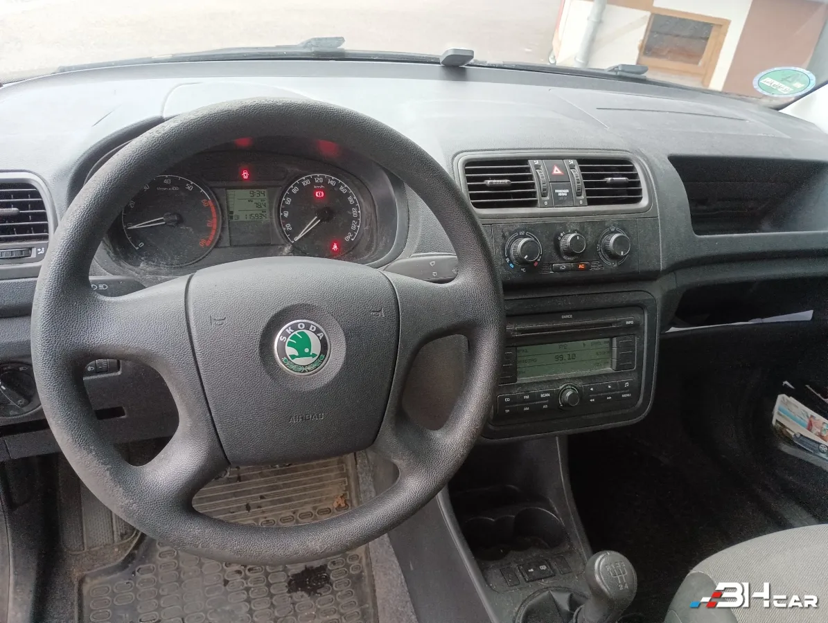 Skoda Fabia - photo 23