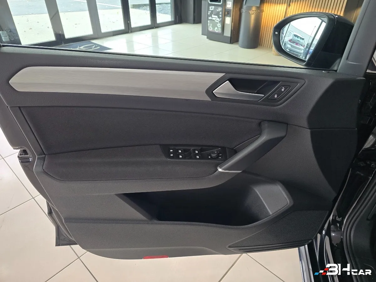 Volkswagen Touran - photo 9