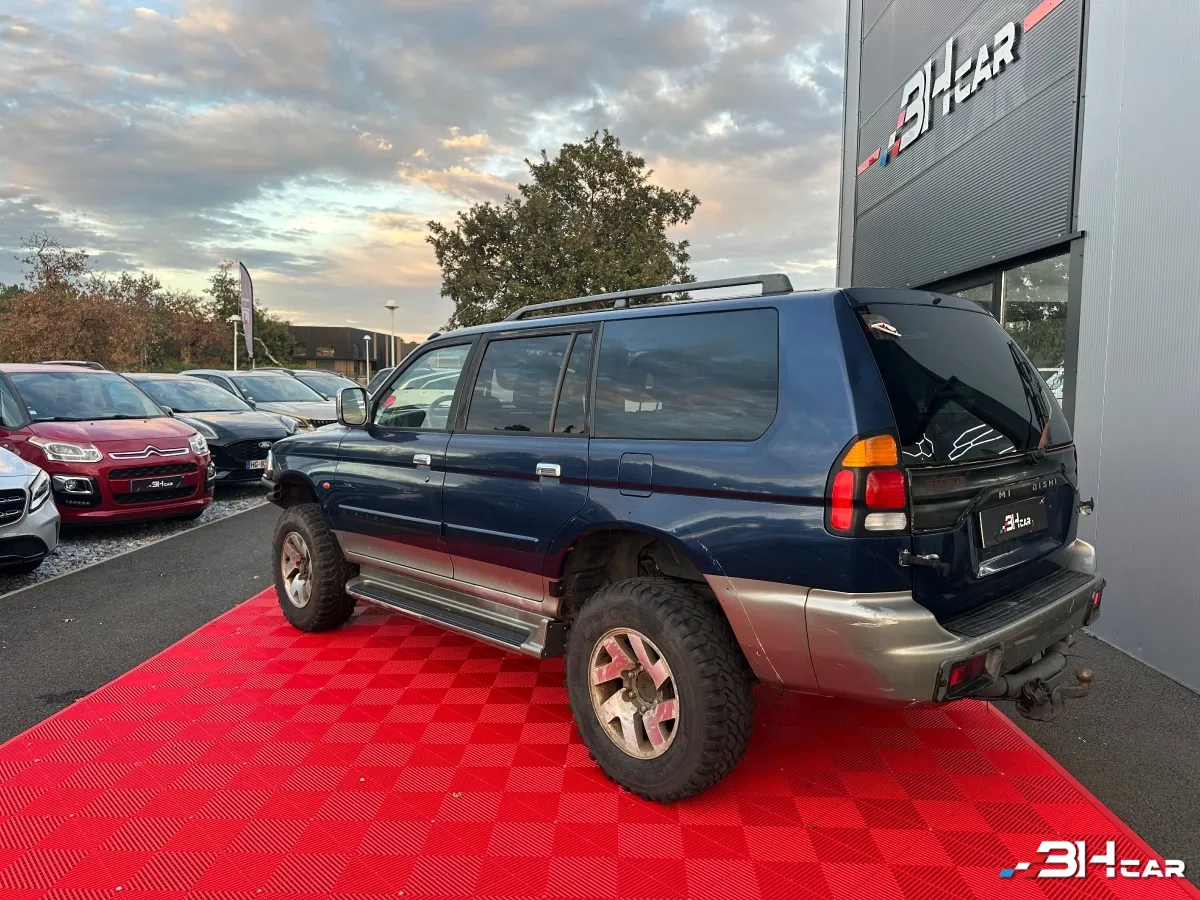 Mitsubishi Pajero Sport - photo 4