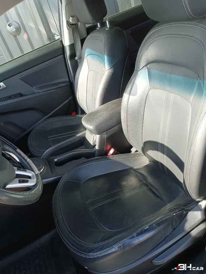 Kia Sportage - photo 18