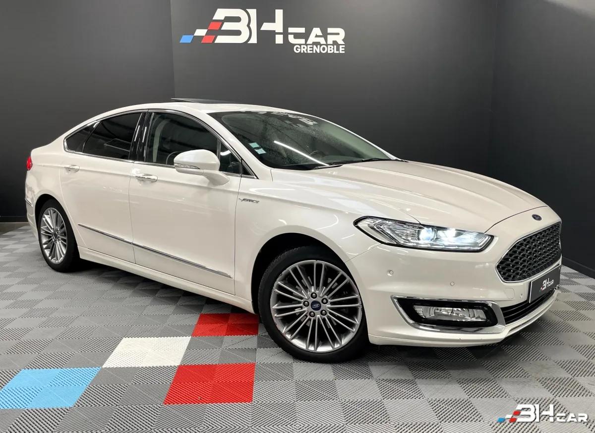 Image: Ford Mondeo Vignale Hybride 2.0 187cv BVA T.O CARPLAY
