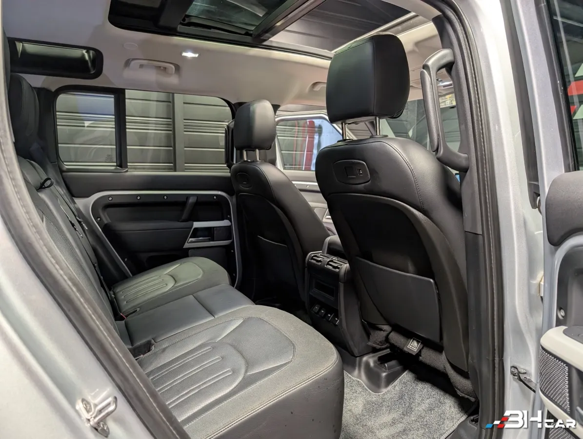 Land Rover Defender - photo 31