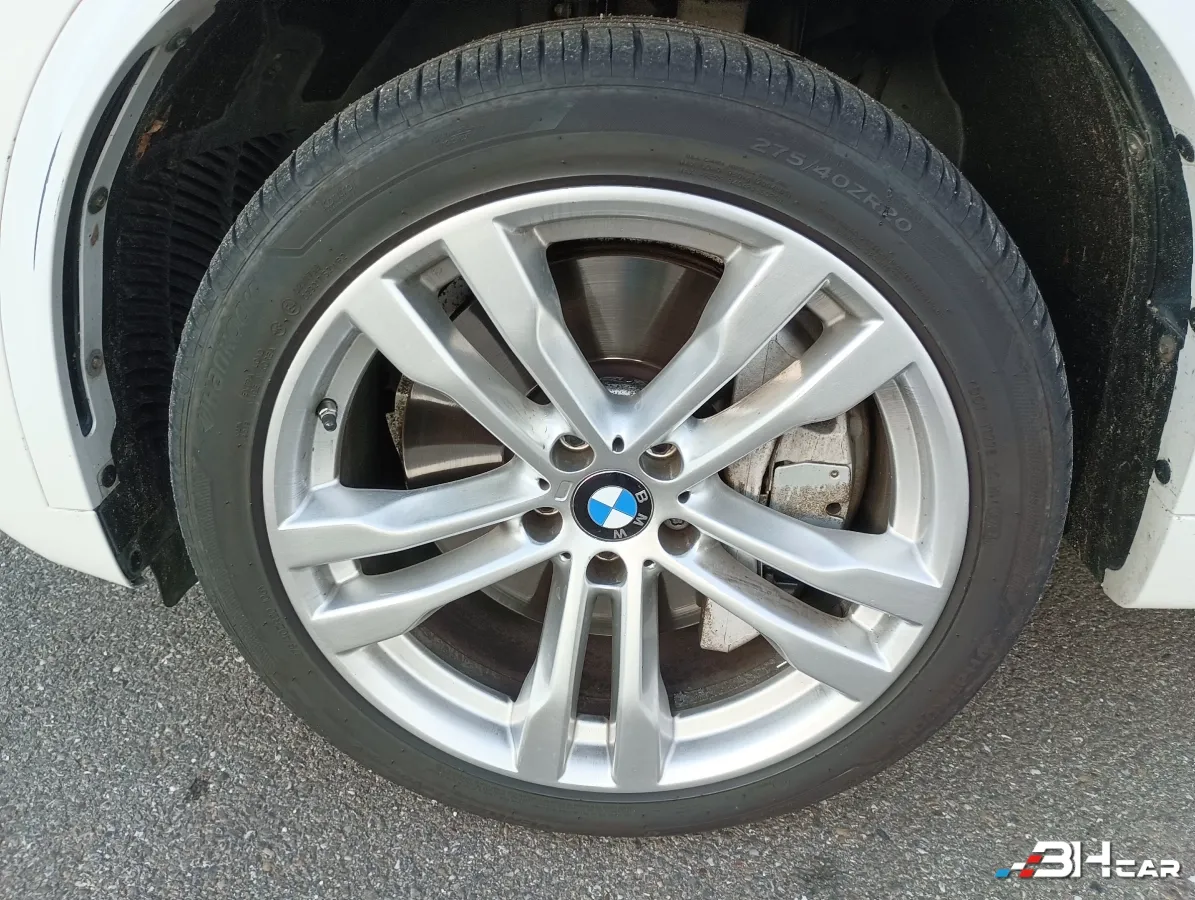 Bmw X5 - photo 11