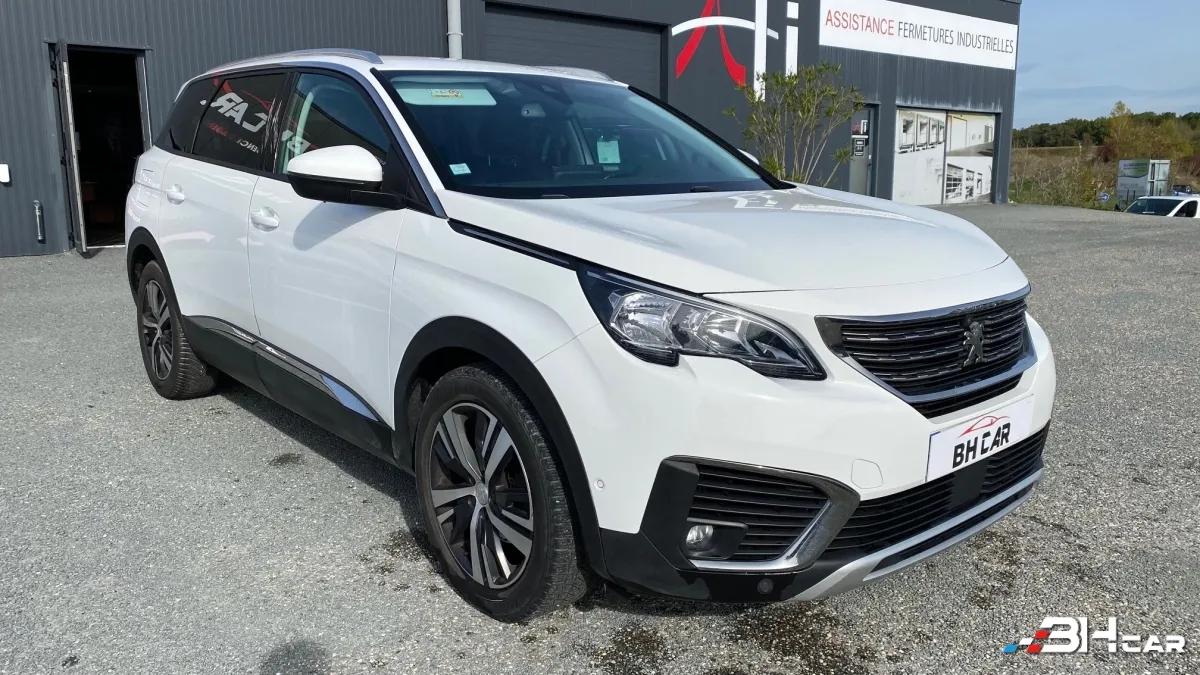 Aperçu indisponible de Peugeot 5008