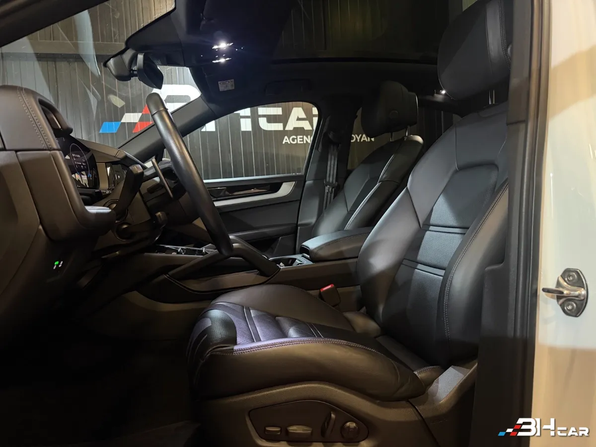 Porsche Cayenne - photo 9
