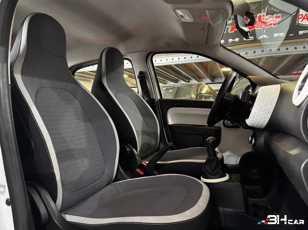Renault Twingo - photo 11