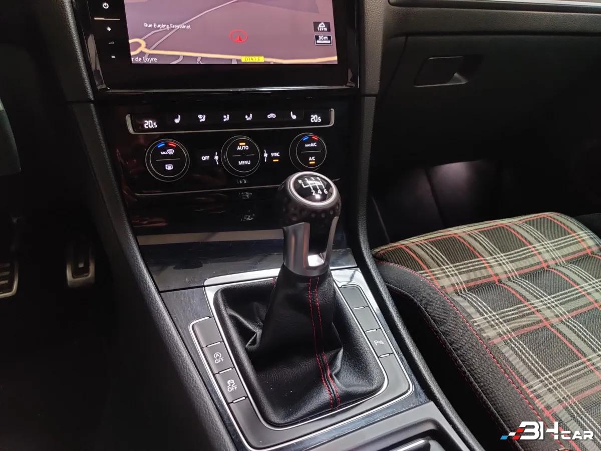 Aperçu indisponible de Volkswagen Golf