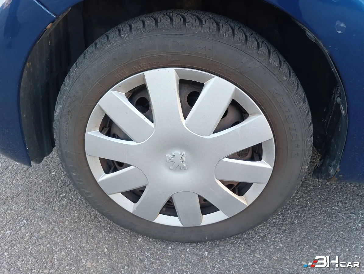 Peugeot 107 - photo 10