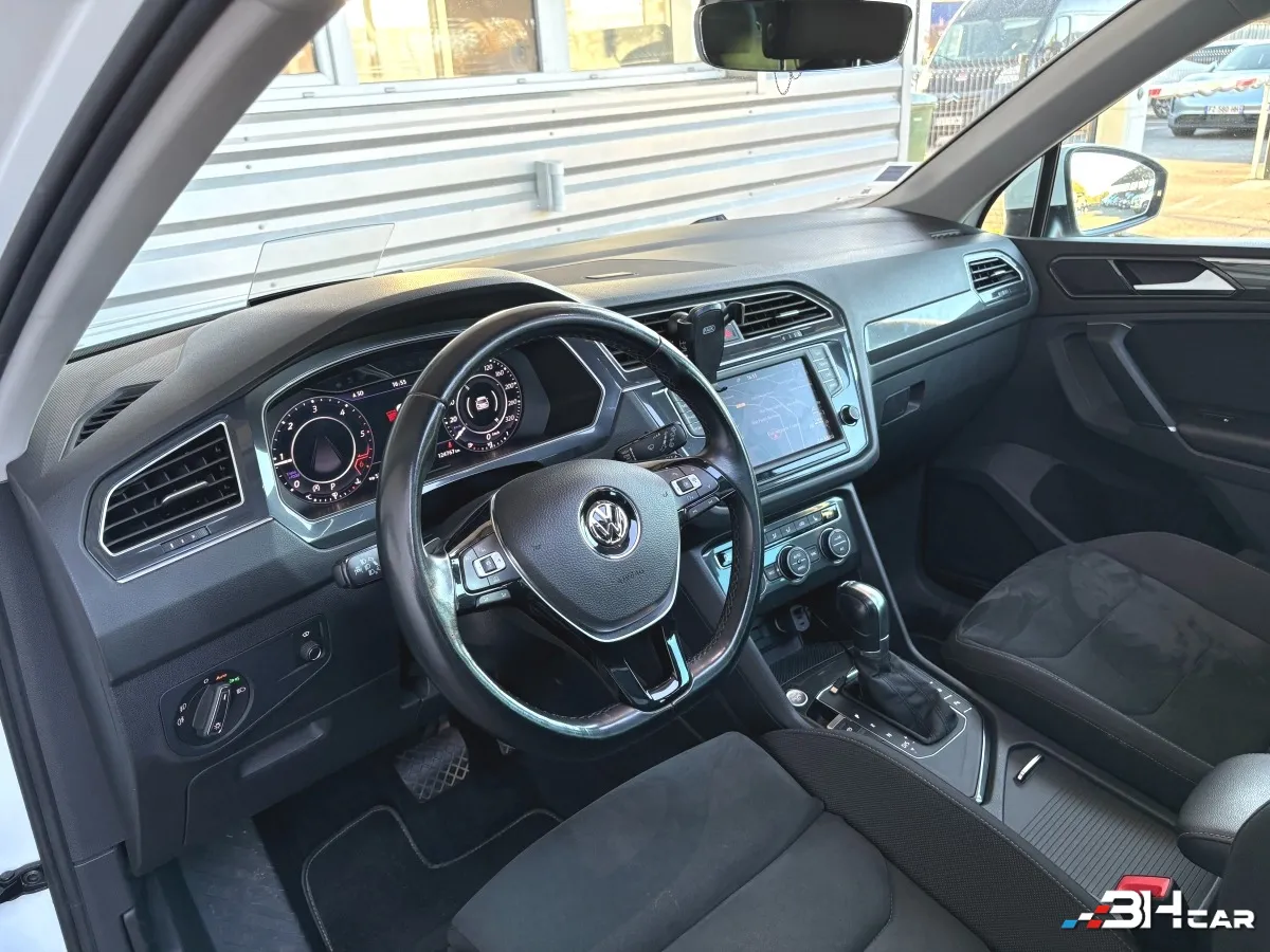 Volkswagen Tiguan - photo 9