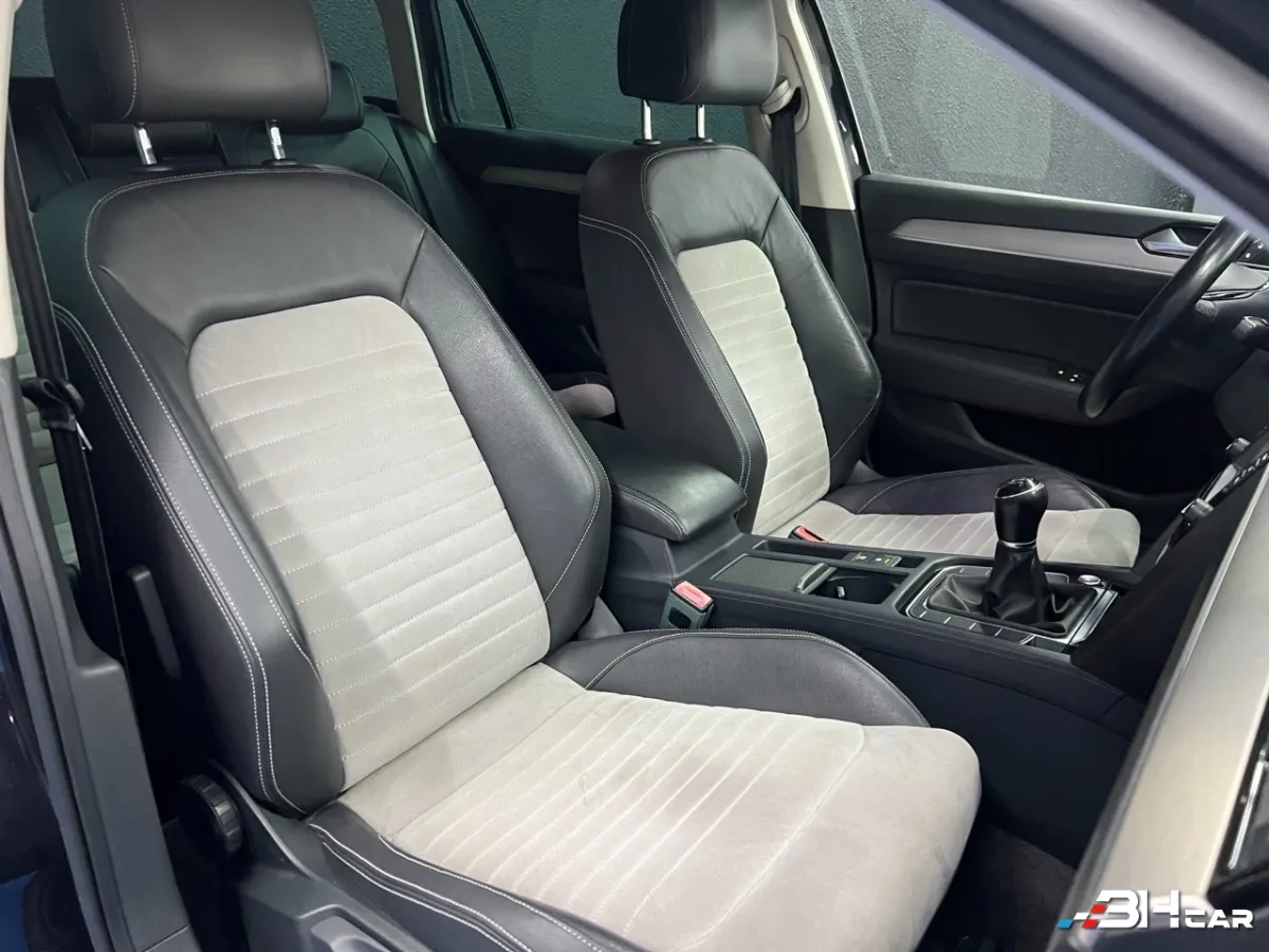 Volkswagen Passat - photo 14