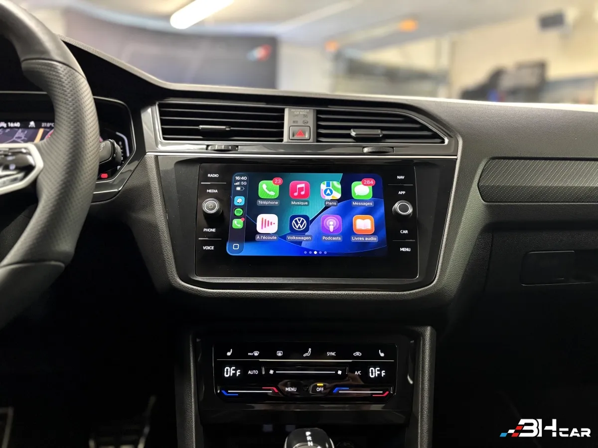 Volkswagen Tiguan - photo 26