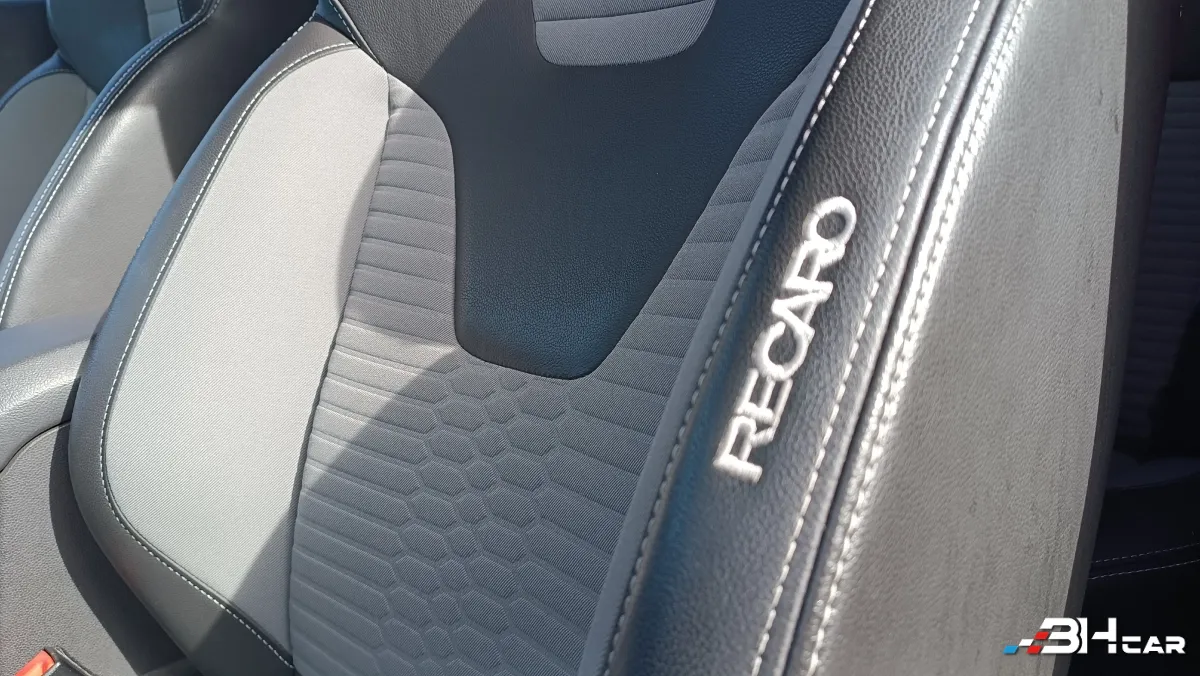 Ford Fiesta - photo 12