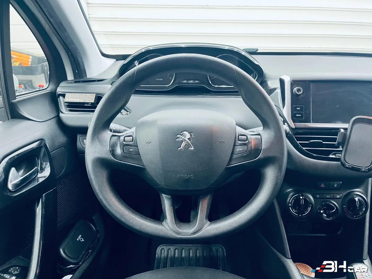 Aperçu indisponible de Peugeot 208