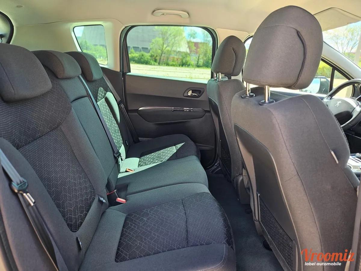 Peugeot 3008 GENERATION-I 1.6 HDI 115 STYLE