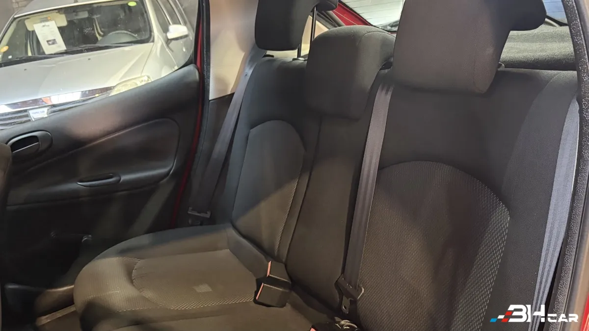 Peugeot 206 - photo 15