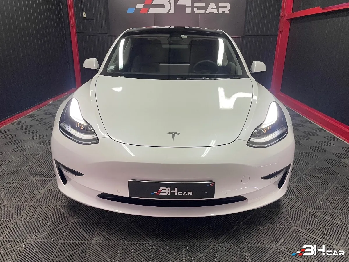 Tesla Model-3 - photo 5