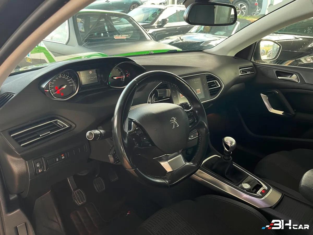 Aperçu indisponible de Peugeot 308