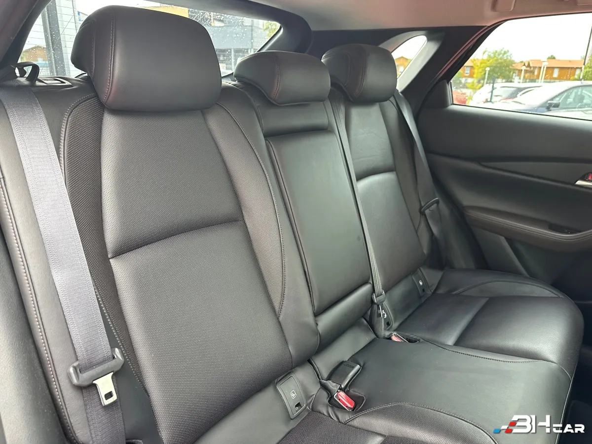 Mazda Cx-30 - photo 11