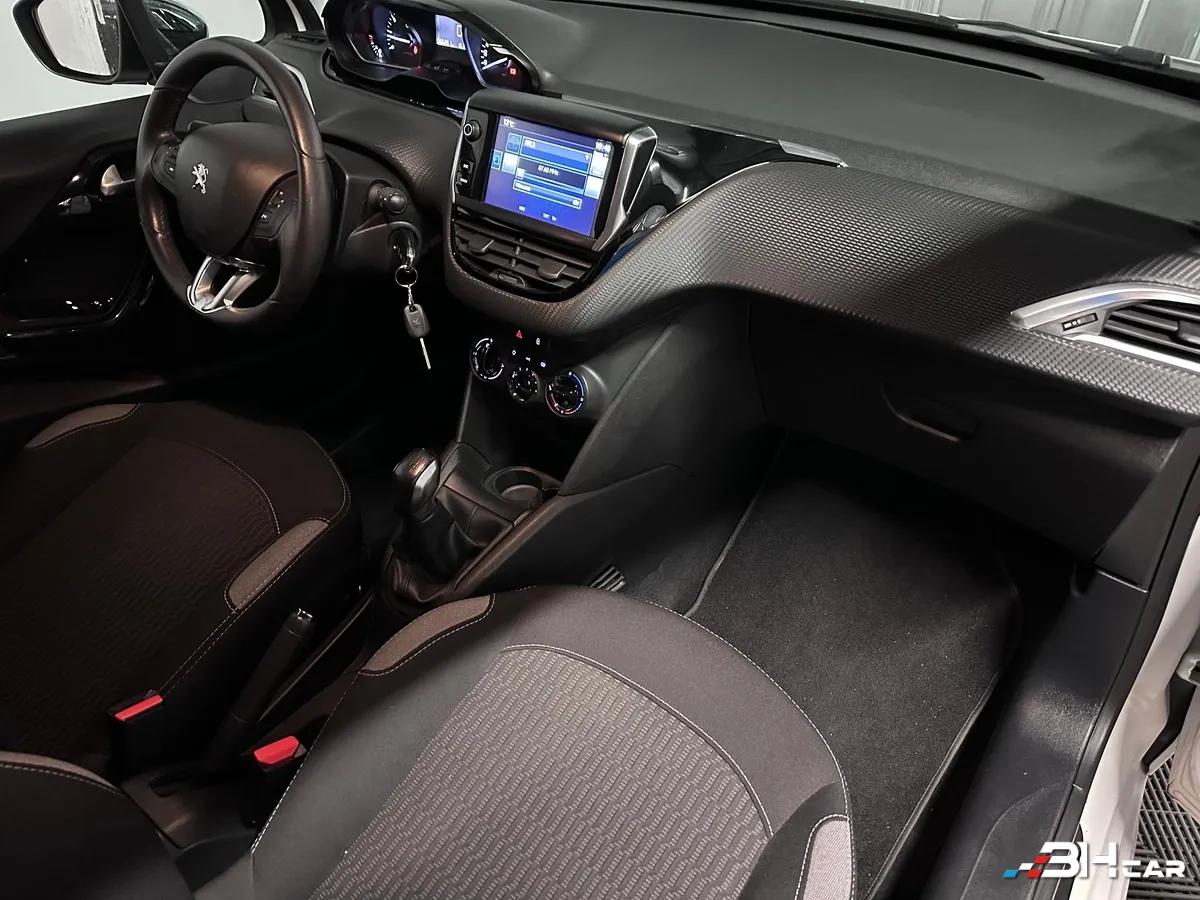 Aperçu indisponible de Peugeot 208