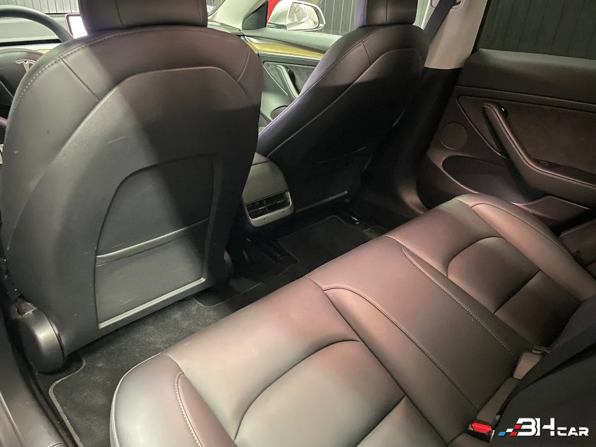 Tesla Model-3 - photo 15