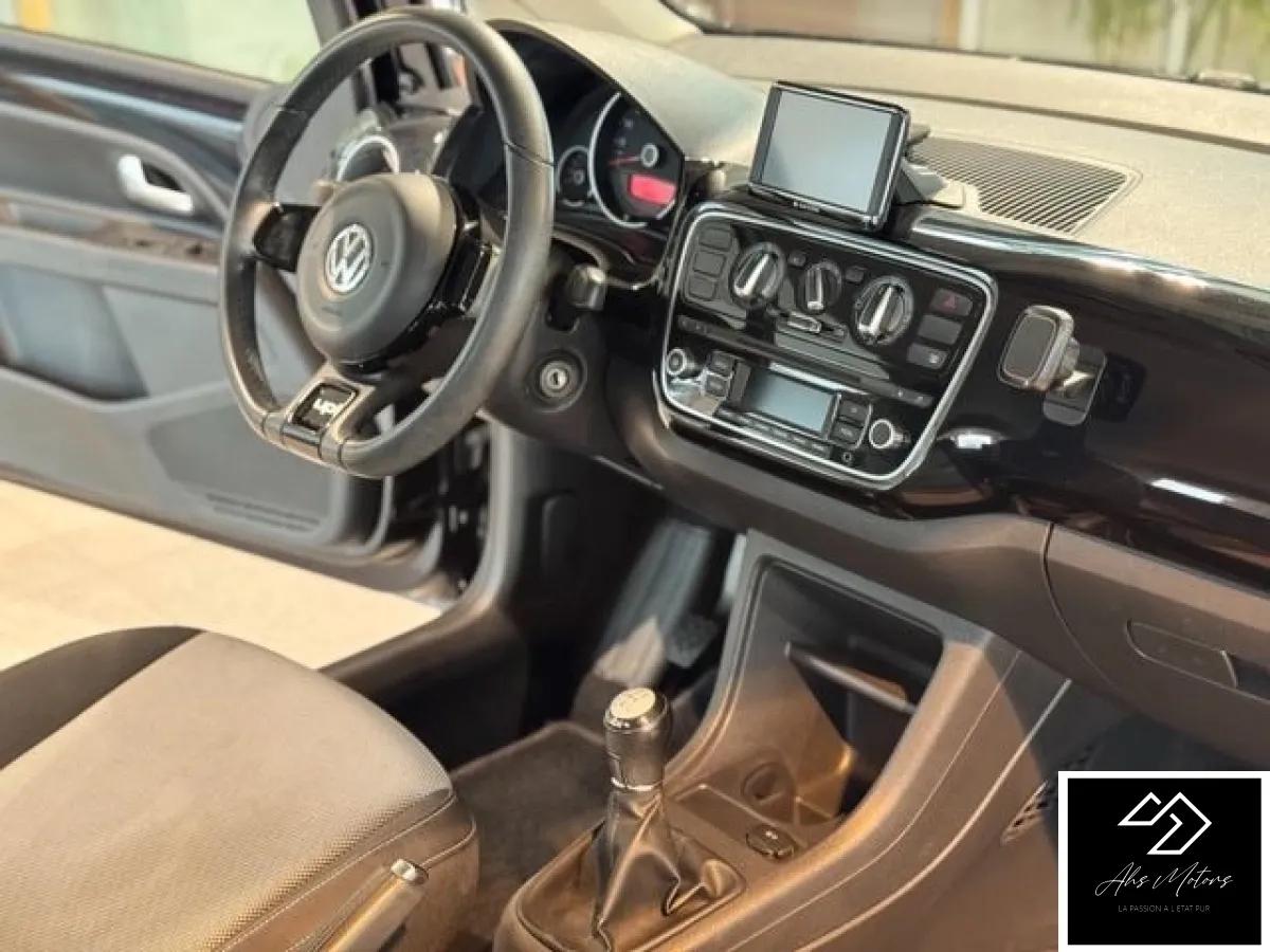 Volkswagen Up 