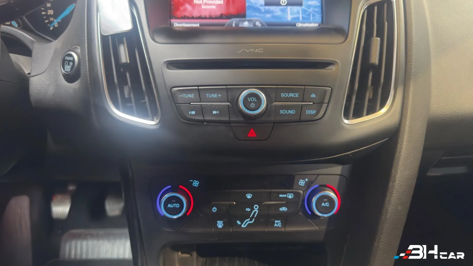 Ford Focus - photo 30