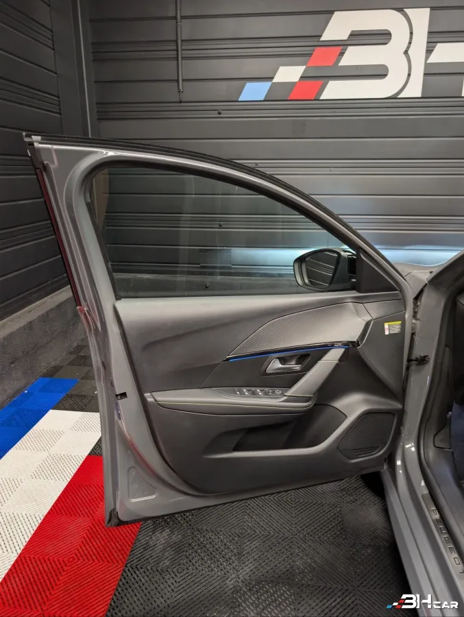 Peugeot 208 - photo 28