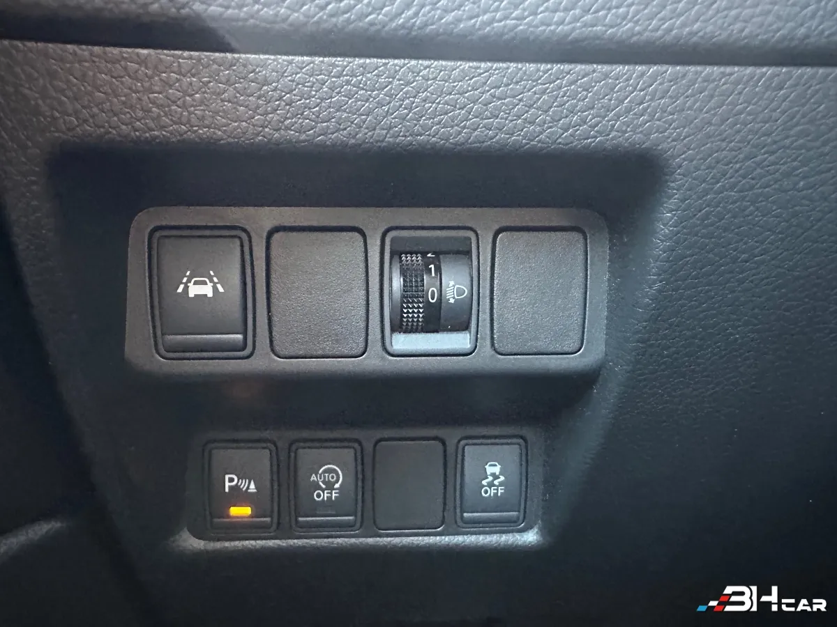 Nissan Qashqai - photo 23